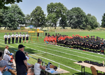 Uczestnicy zawodów sportowo-pożarniczych