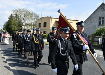 zdjęcie przedstawia uczestników Dnia Strażaka