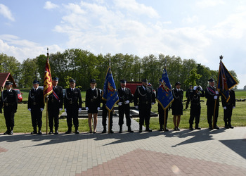 zdjęcie przedstawia uczestników Dnia Strażaka