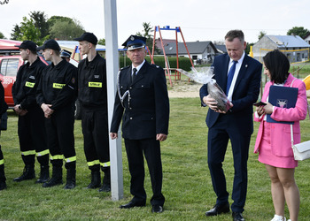 zdjęcie przedstawia uczestników Dnia Strażaka