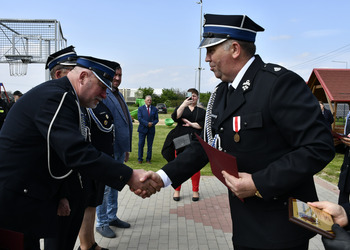 zdjęcie przedstawia uczestników Dnia Strażaka