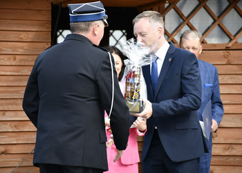 zdjęcie przedstawia uczestników Dnia Strażaka