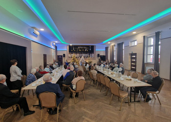 uczestnicy spotkania - członkowie klubu seniora