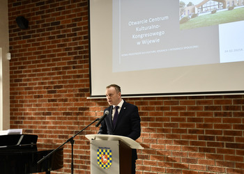 przemówienie zaproszonych gości 