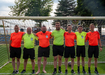 zdjęcie przedstawia sędziów turnieju 