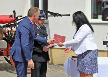 Uczestnicy odebrania łodzi dla OSP Wijewo 