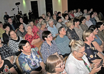 zdjęcie przedstawiające uczestników koncertu