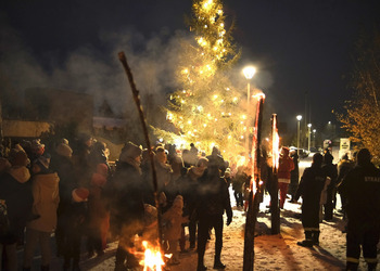 Zdjęcie przedstawia uczestników spotkania